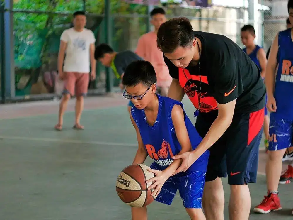 如何通过模拟比赛提高篮球进攻实战能力?_2